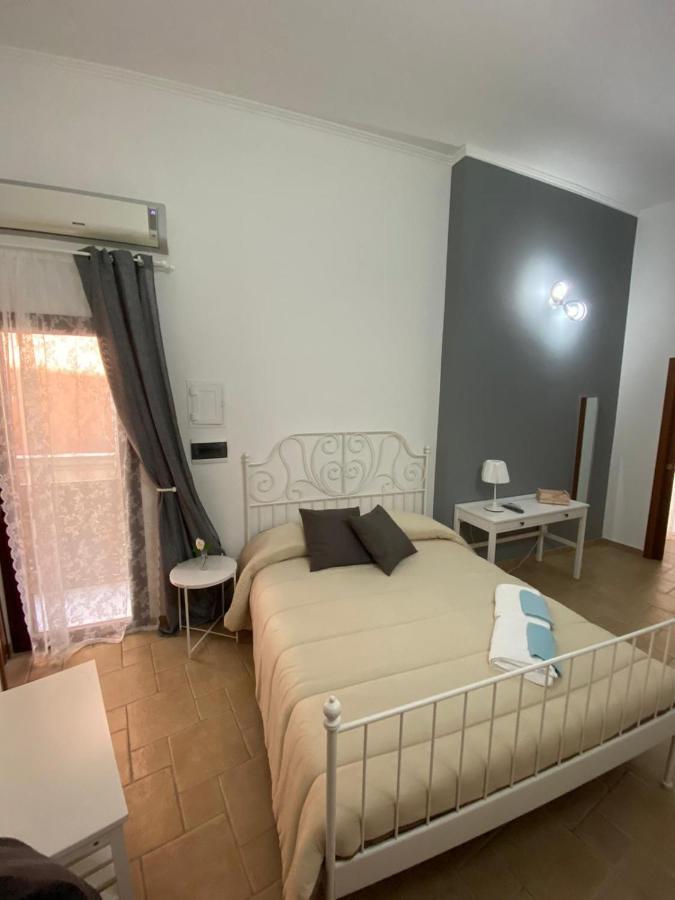 Il Campanile Apartments Бари Екстериор снимка